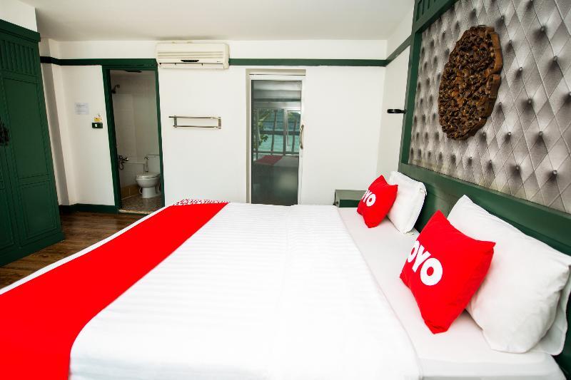 Oyo 255 The Ocean Hotel Patong Exterior foto